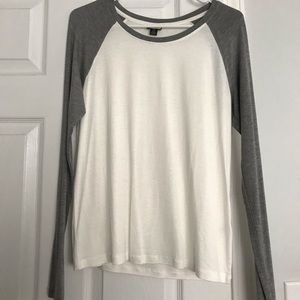 Never worn!! Old navy long sleeve!